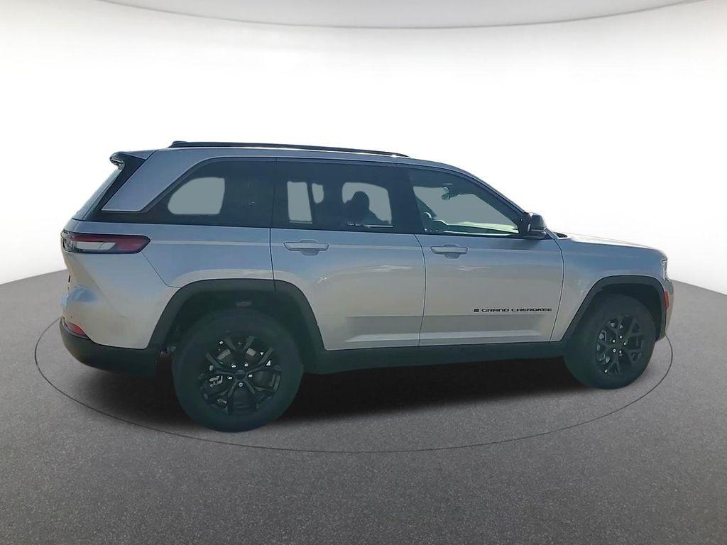 new 2026 Jeep Grand Cherokee car, priced at $47,412