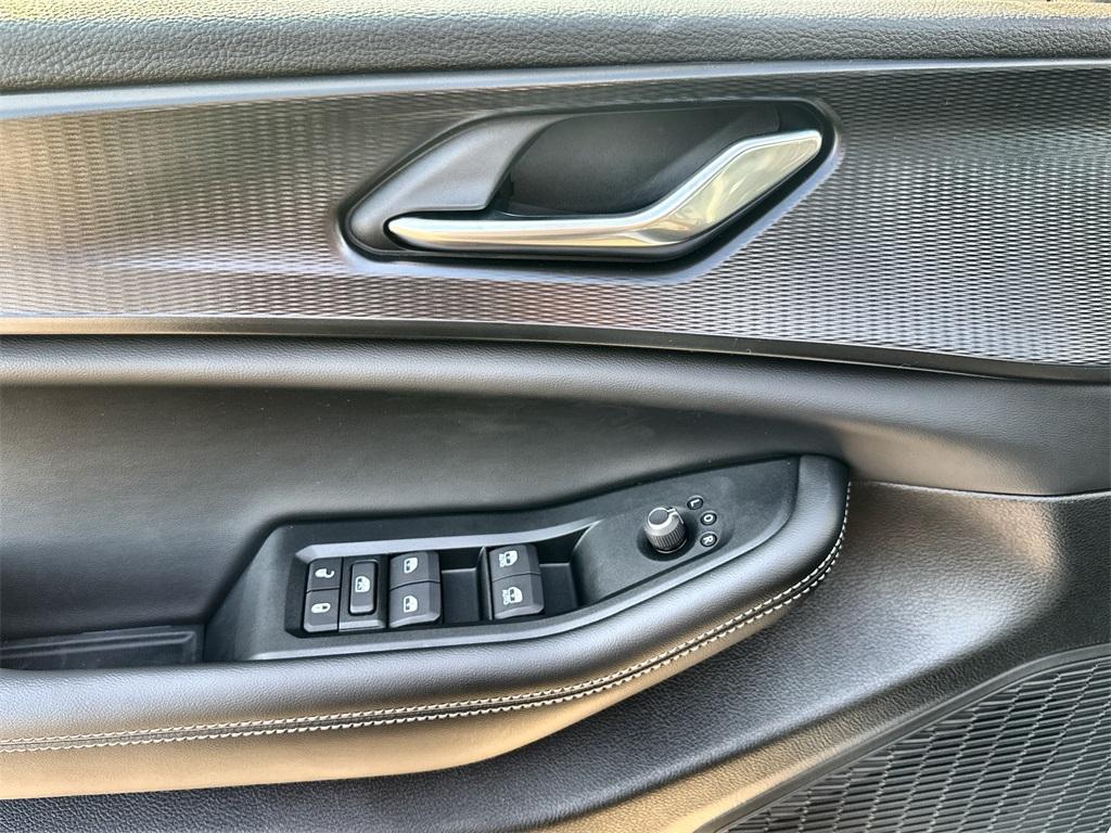 new 2025 Jeep Grand Cherokee L car, priced at $36,409