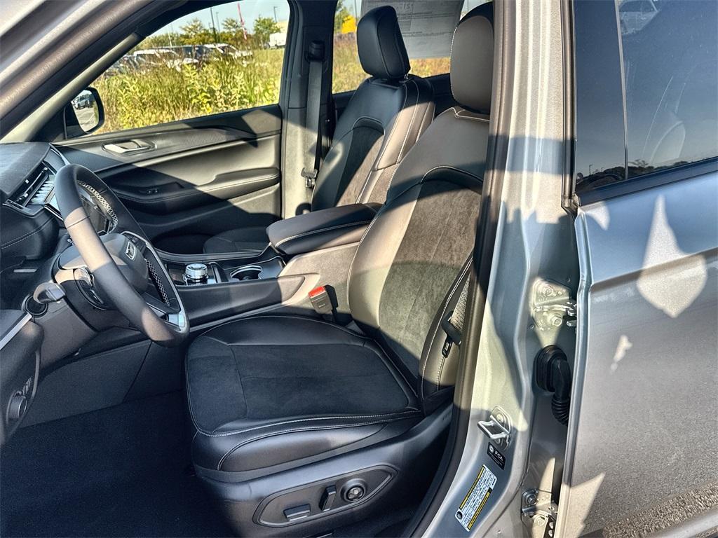 new 2025 Jeep Grand Cherokee L car, priced at $36,409