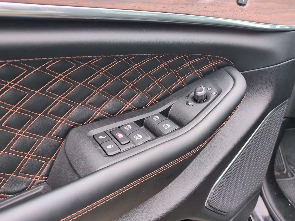 new 2025 Jeep Grand Cherokee L car, priced at $55,565