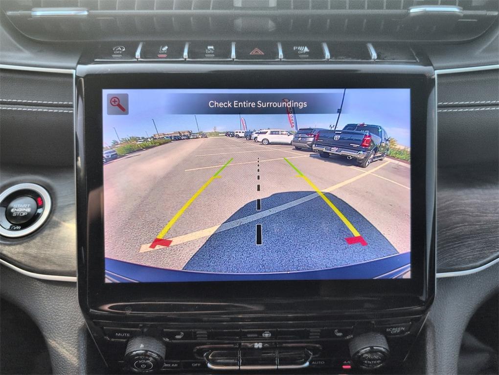 used 2024 Jeep Grand Cherokee car, priced at $35,900