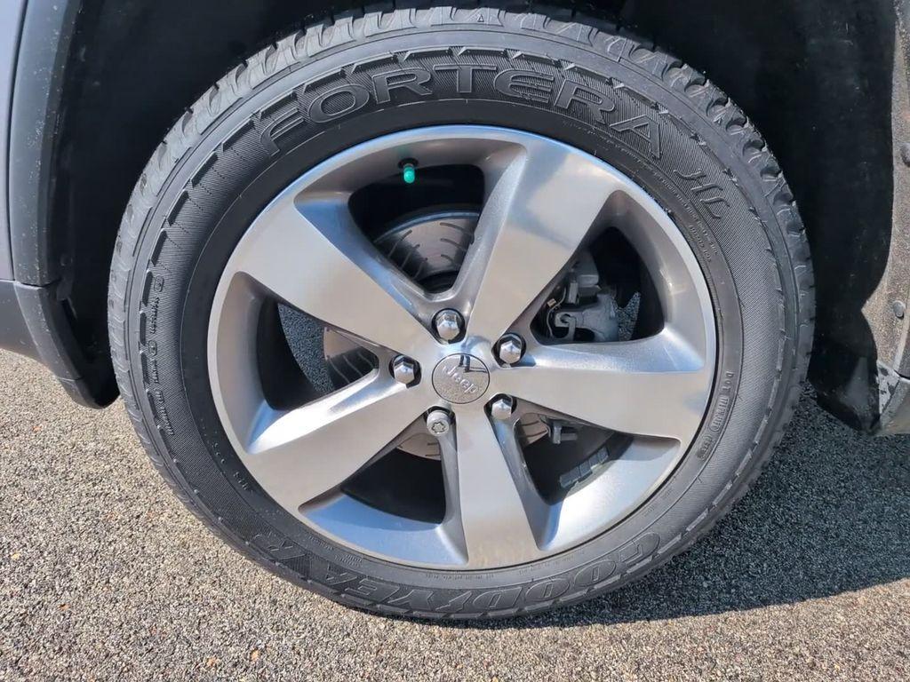 used 2015 Jeep Grand Cherokee car, priced at $13,200