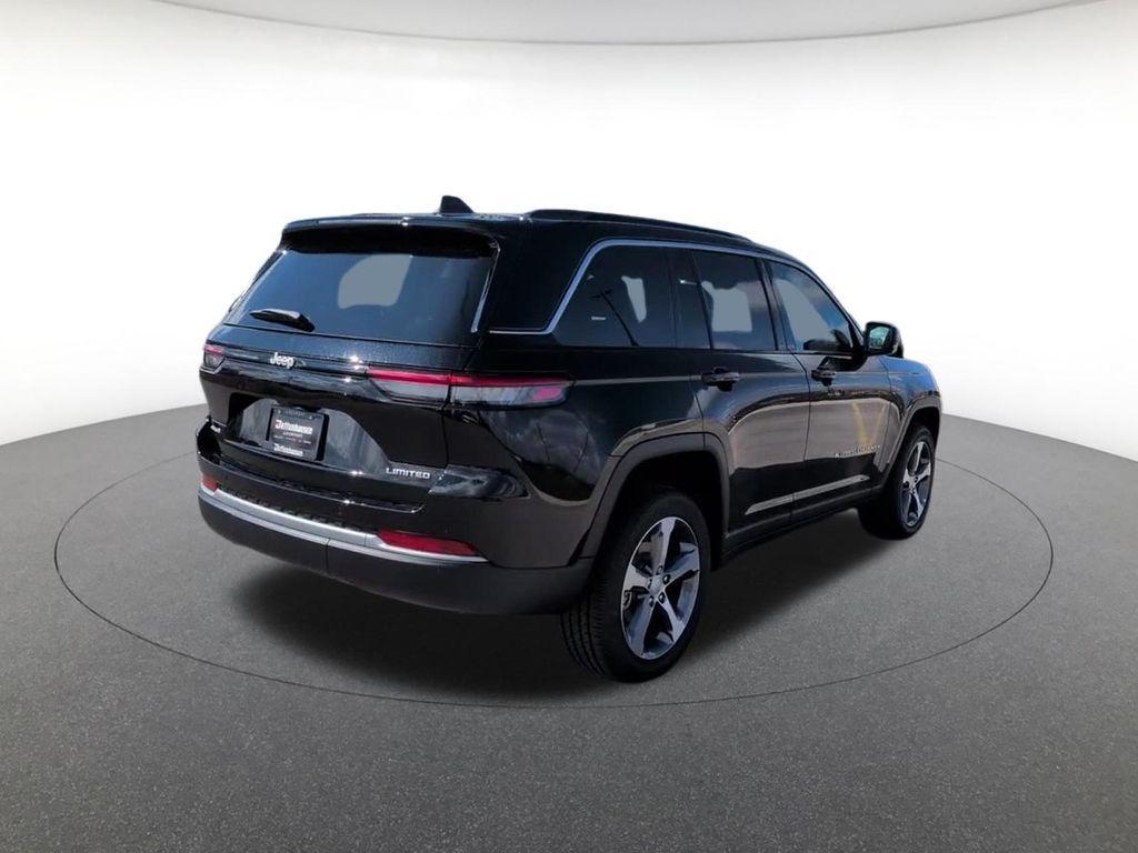 new 2026 Jeep Grand Cherokee car, priced at $41,863