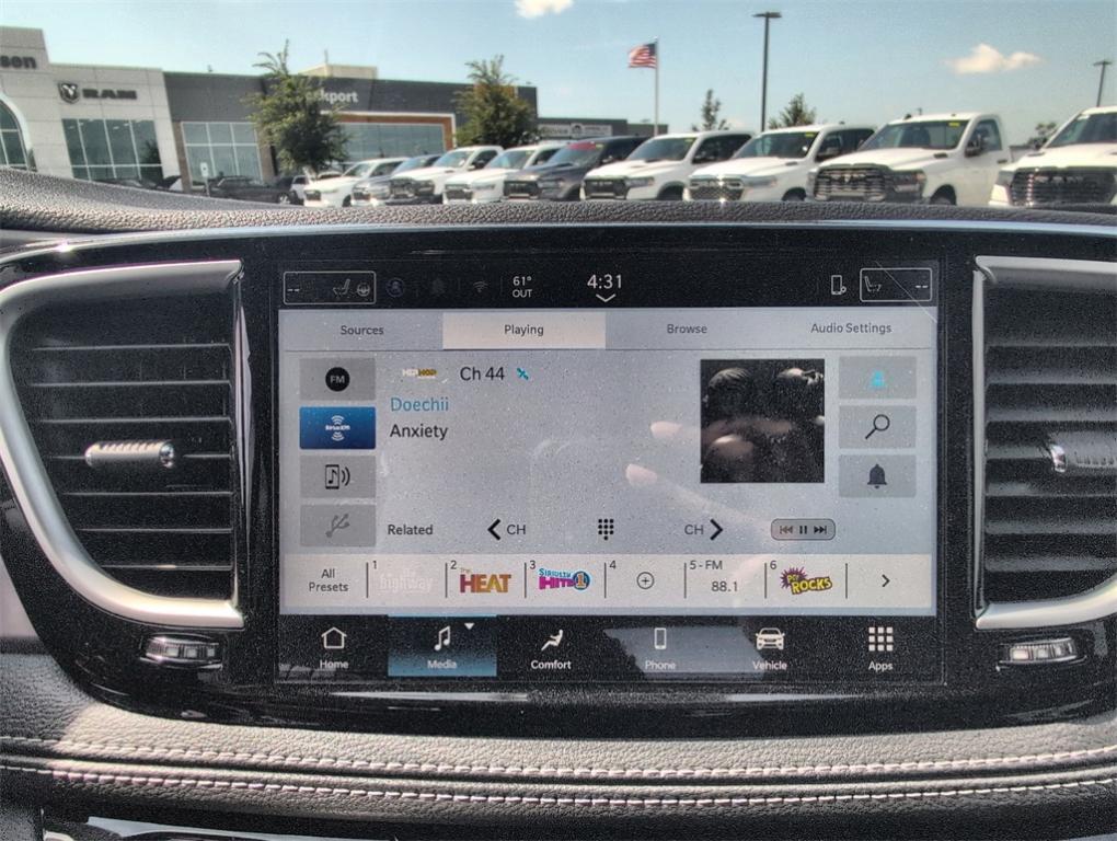 new 2026 Chrysler Pacifica car, priced at $43,401