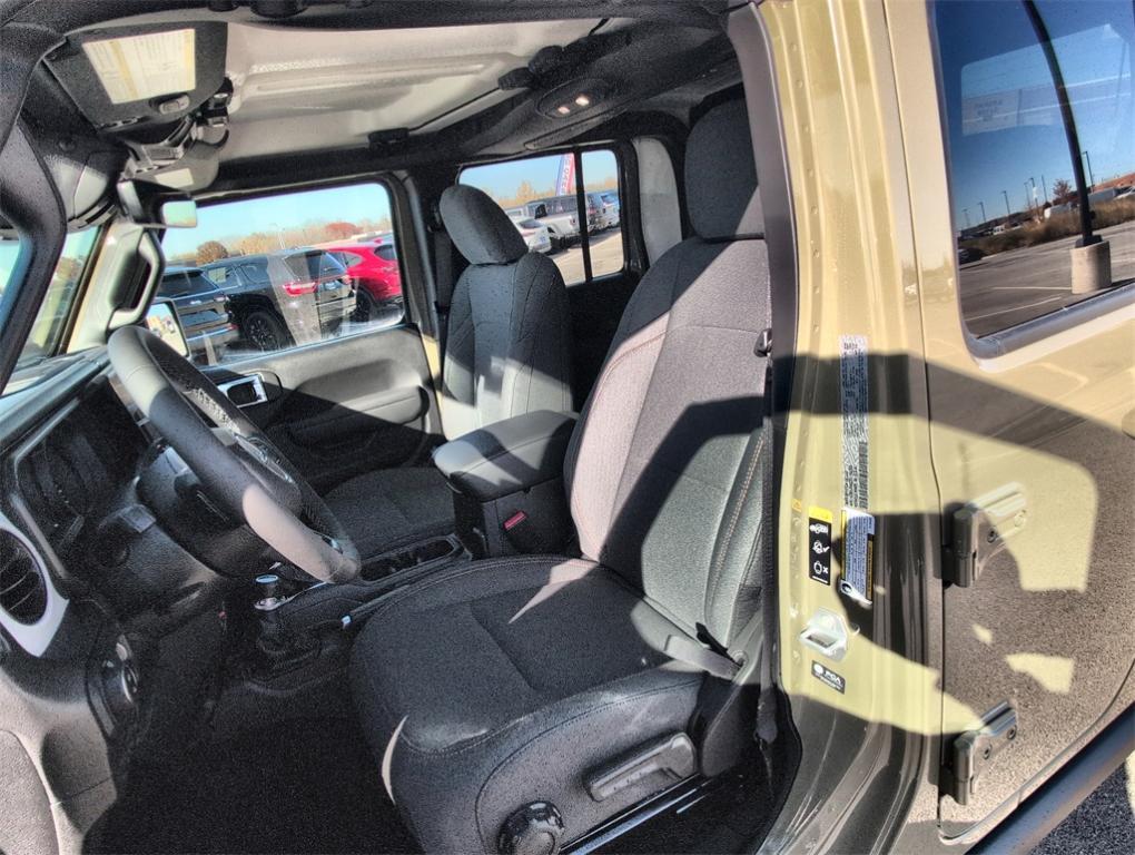 new 2026 Jeep Gladiator car, priced at $49,981