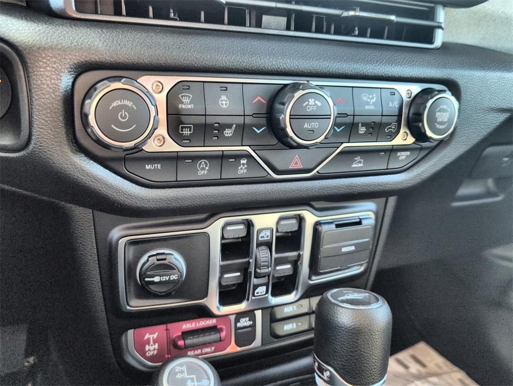 new 2026 Jeep Gladiator car, priced at $49,981