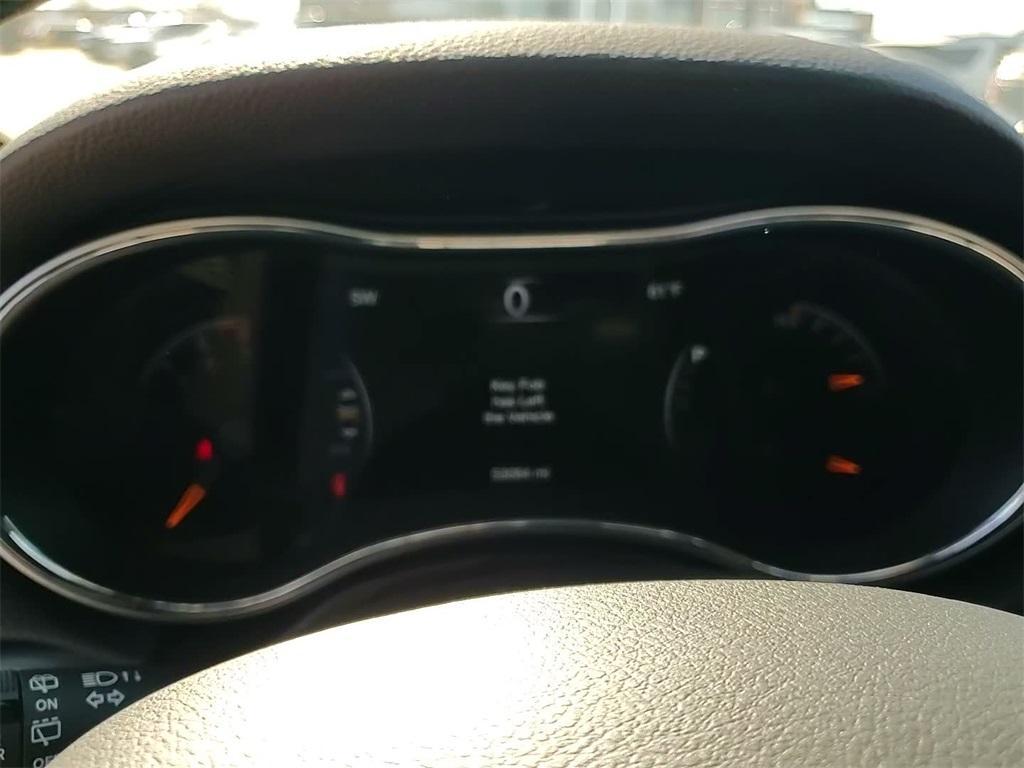 used 2021 Jeep Grand Cherokee car, priced at $23,850