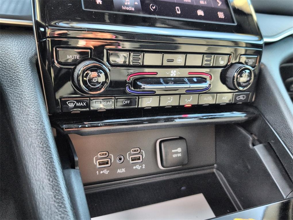 new 2025 Jeep Grand Cherokee L car, priced at $38,249