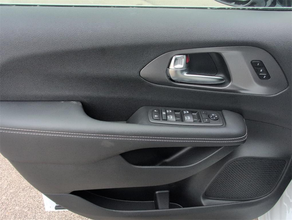 new 2026 Chrysler Pacifica car, priced at $41,094