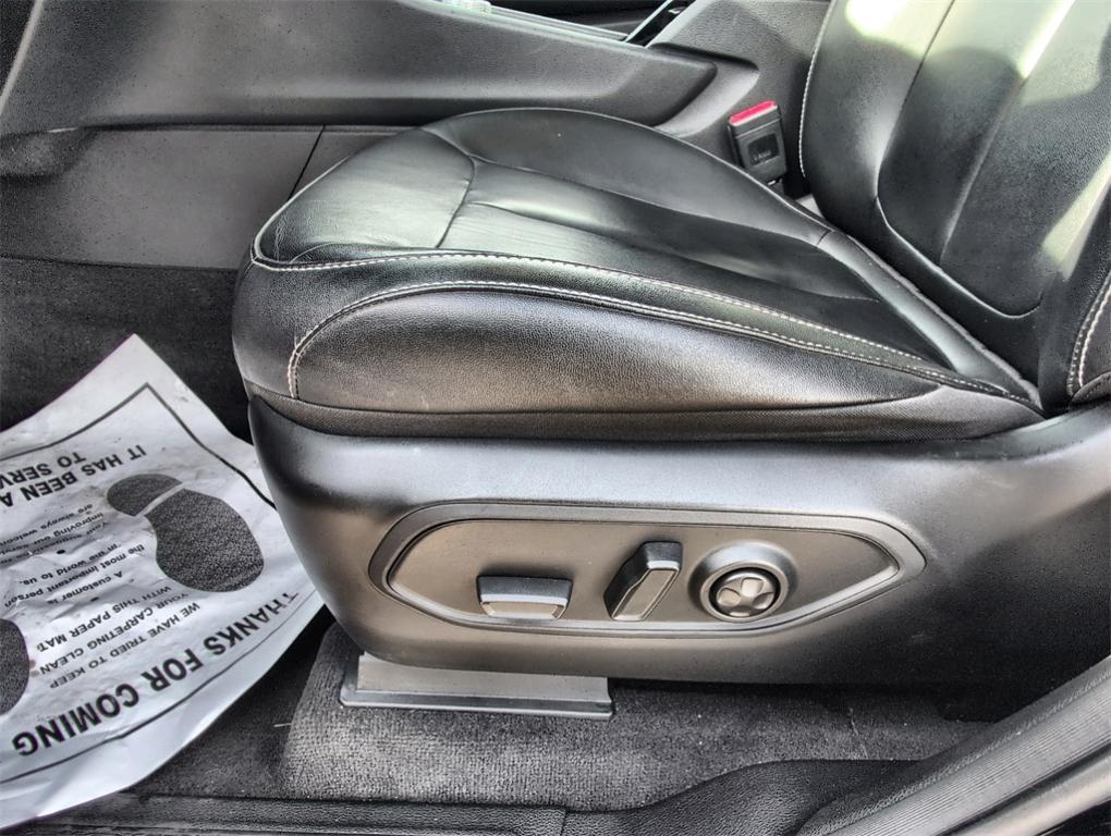 used 2022 Jeep Grand Cherokee L car, priced at $28,500