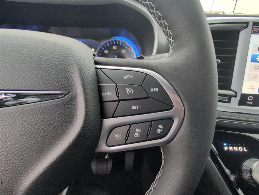 new 2026 Chrysler Pacifica car, priced at $39,275