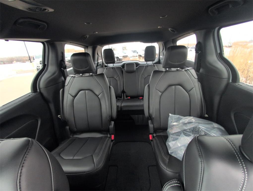 new 2026 Chrysler Pacifica car, priced at $39,275