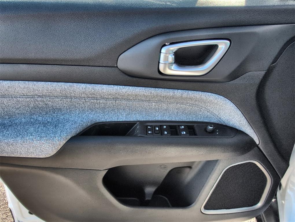 new 2026 Jeep Compass car, priced at $27,999