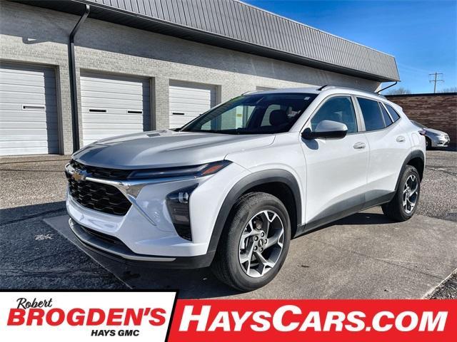 used 2025 Chevrolet Trax car, priced at $21,995