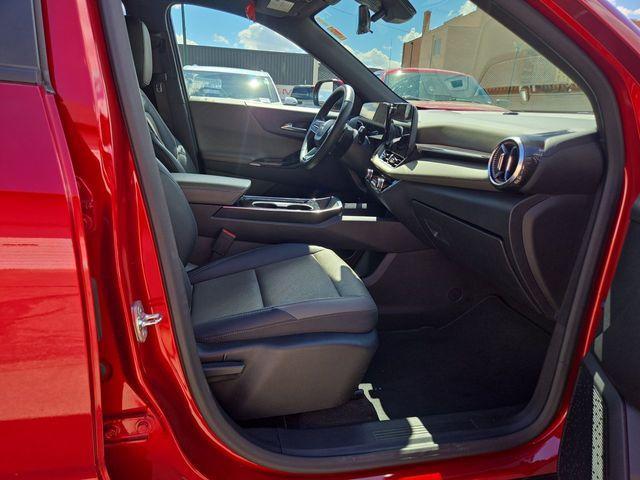 used 2025 Chevrolet Equinox car, priced at $25,995
