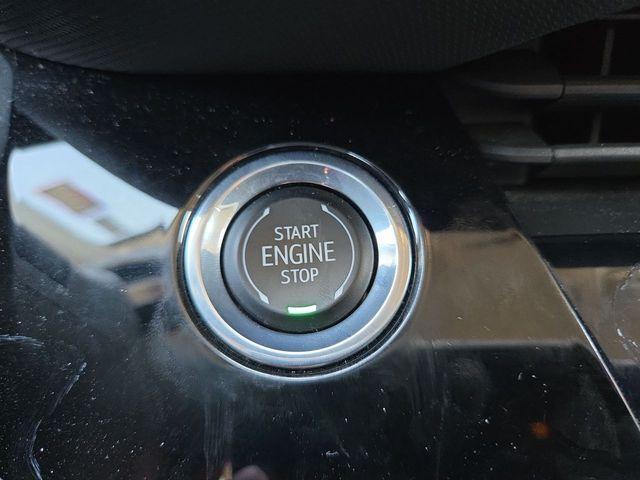 used 2024 Buick Envision car, priced at $26,994