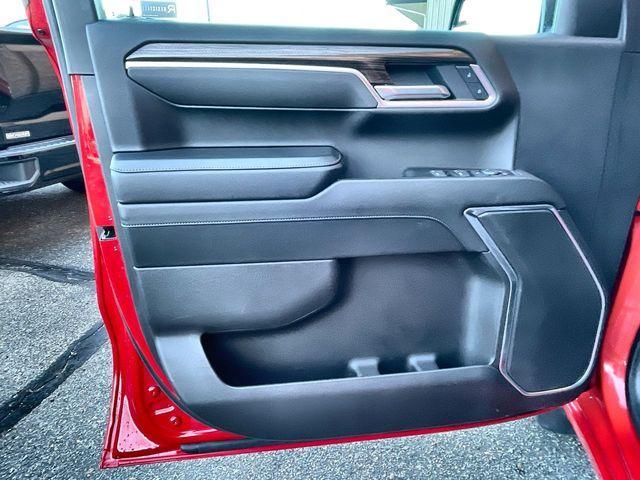 used 2025 Chevrolet Silverado 1500 car, priced at $42,276