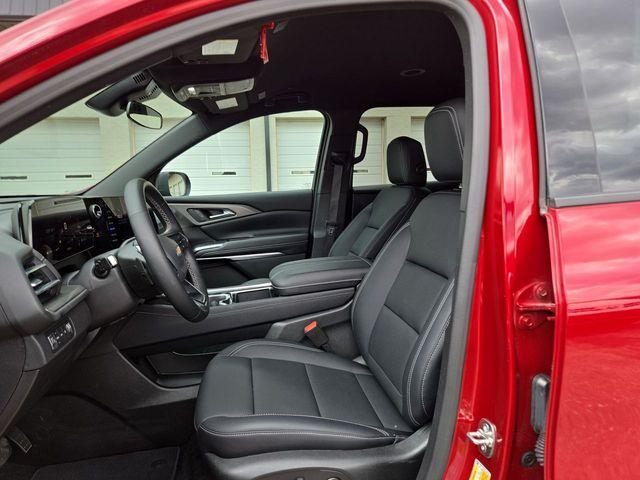 used 2026 Chevrolet Traverse car, priced at $43,995