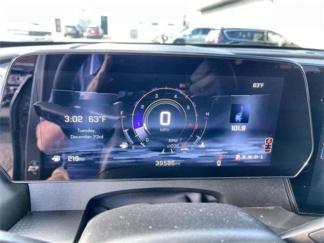 used 2025 Chevrolet Traverse car, priced at $34,495