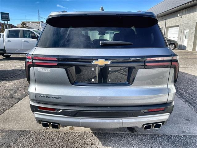 used 2025 Chevrolet Traverse car, priced at $34,495