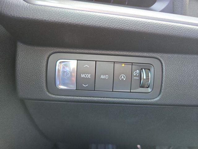 used 2026 Chevrolet Traverse car, priced at $44,495