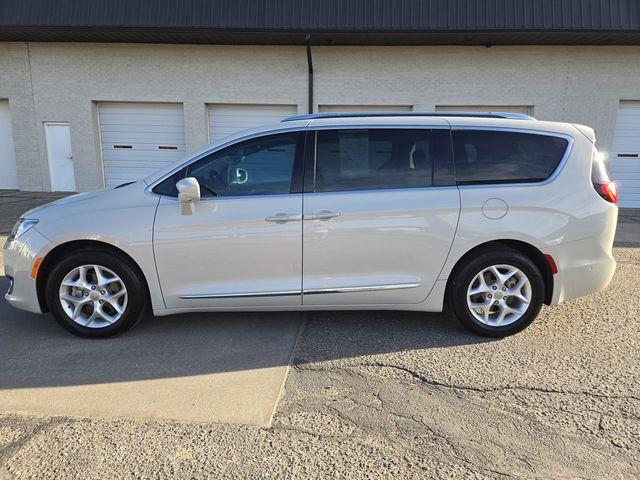 used 2017 Chrysler Pacifica car, priced at $11,995