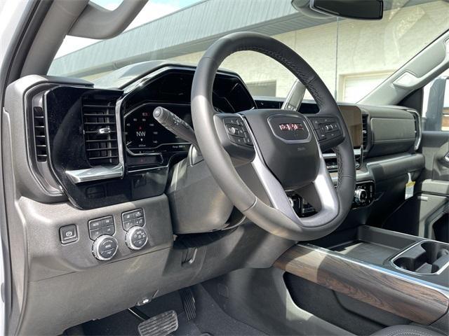 new 2025 GMC Sierra 2500 car, priced at $70,573