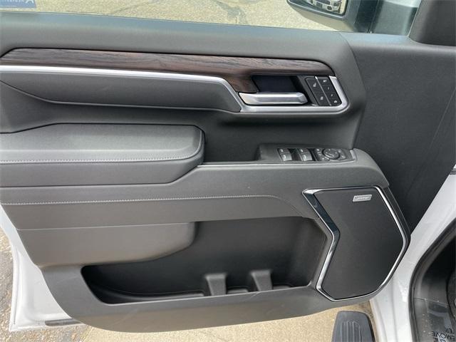 new 2025 GMC Sierra 2500 car, priced at $70,573