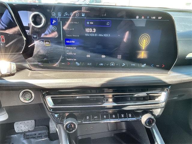 used 2025 Chevrolet Traverse car, priced at $35,495