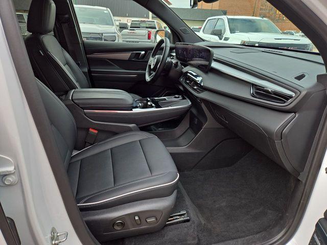 used 2025 Buick Enclave car, priced at $37,494