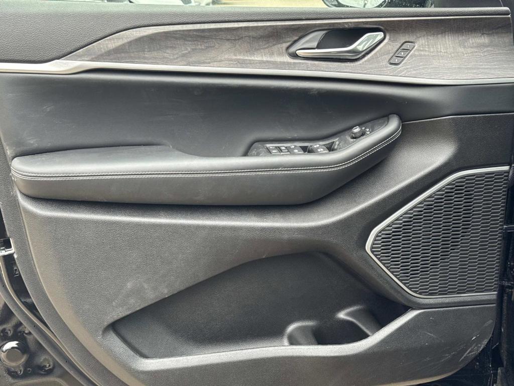 new 2026 Jeep Grand Cherokee car, priced at $50,509