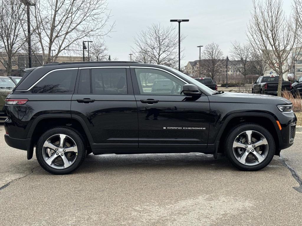 new 2026 Jeep Grand Cherokee car, priced at $50,509