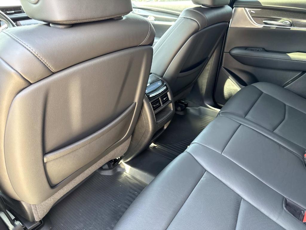 used 2020 Cadillac XT5 car, priced at $20,869