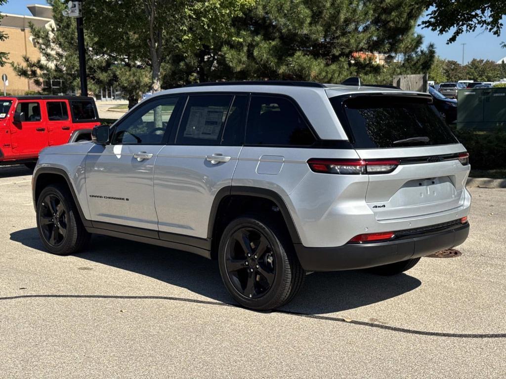 new 2025 Jeep Grand Cherokee car, priced at $39,510