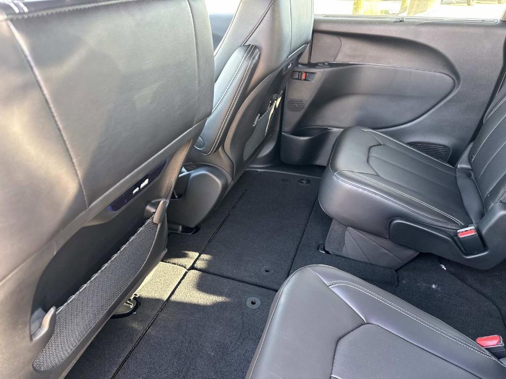 new 2026 Chrysler Pacifica car, priced at $46,809
