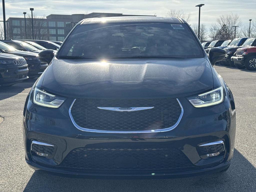 new 2026 Chrysler Pacifica car, priced at $46,809