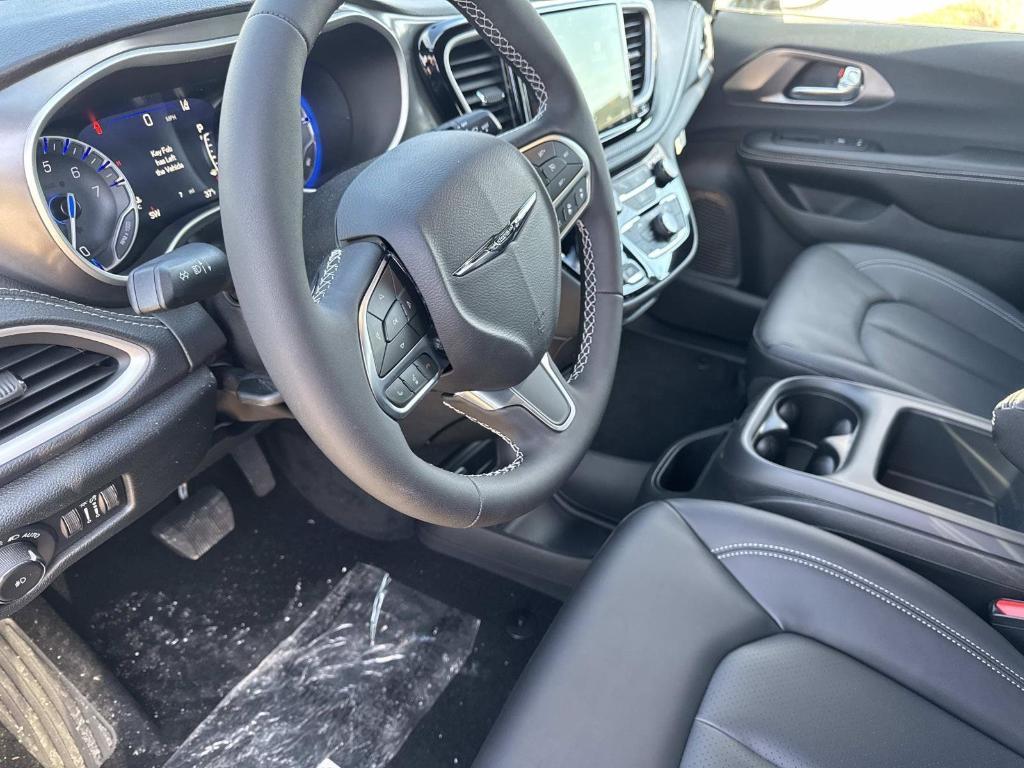 new 2026 Chrysler Pacifica car, priced at $46,809