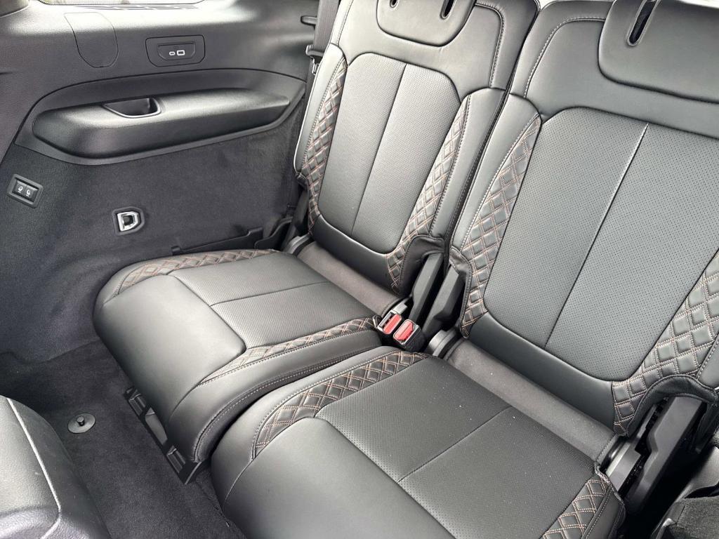 new 2026 Jeep Grand Cherokee L car, priced at $65,001