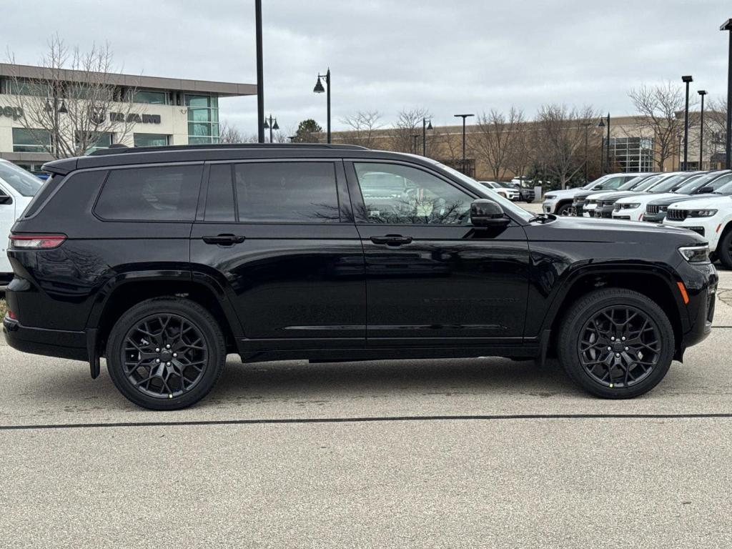 new 2026 Jeep Grand Cherokee L car, priced at $65,001