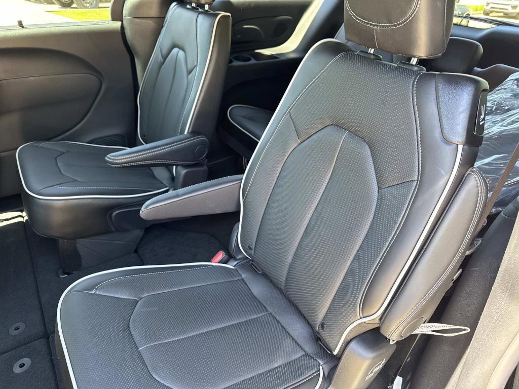 new 2027 Chrysler Pacifica car, priced at $55,354