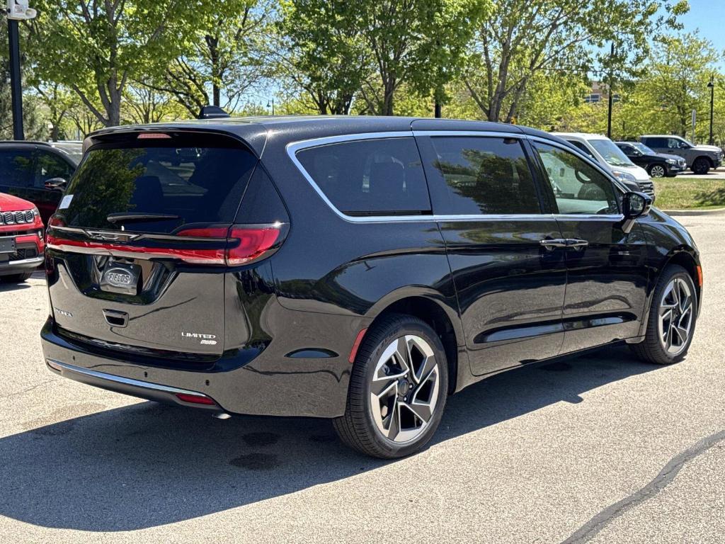new 2027 Chrysler Pacifica car, priced at $55,354