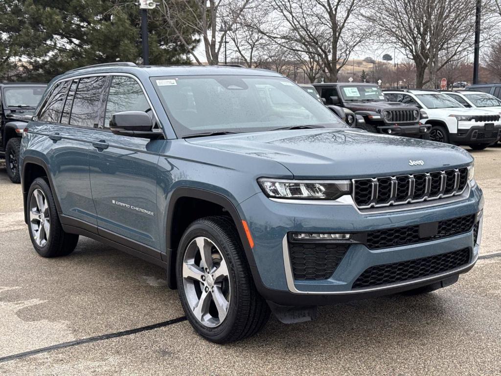 new 2026 Jeep Grand Cherokee car, priced at $47,984