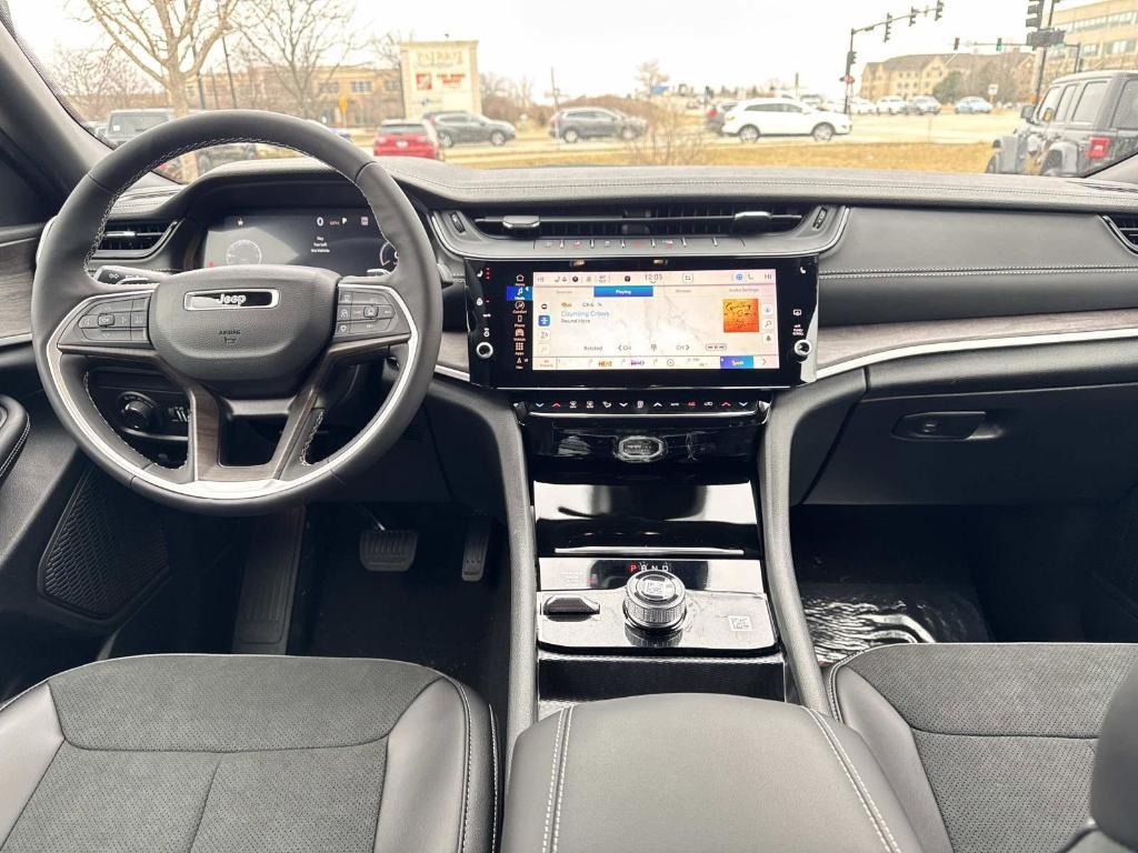 new 2026 Jeep Grand Cherokee car, priced at $47,424
