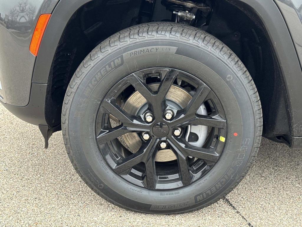 new 2026 Jeep Grand Cherokee car, priced at $47,424