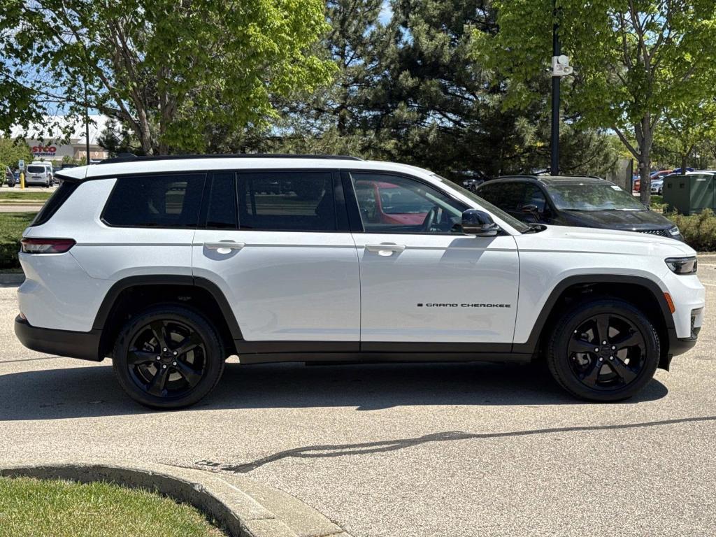 used 2024 Jeep Grand Cherokee L car, priced at $35,369