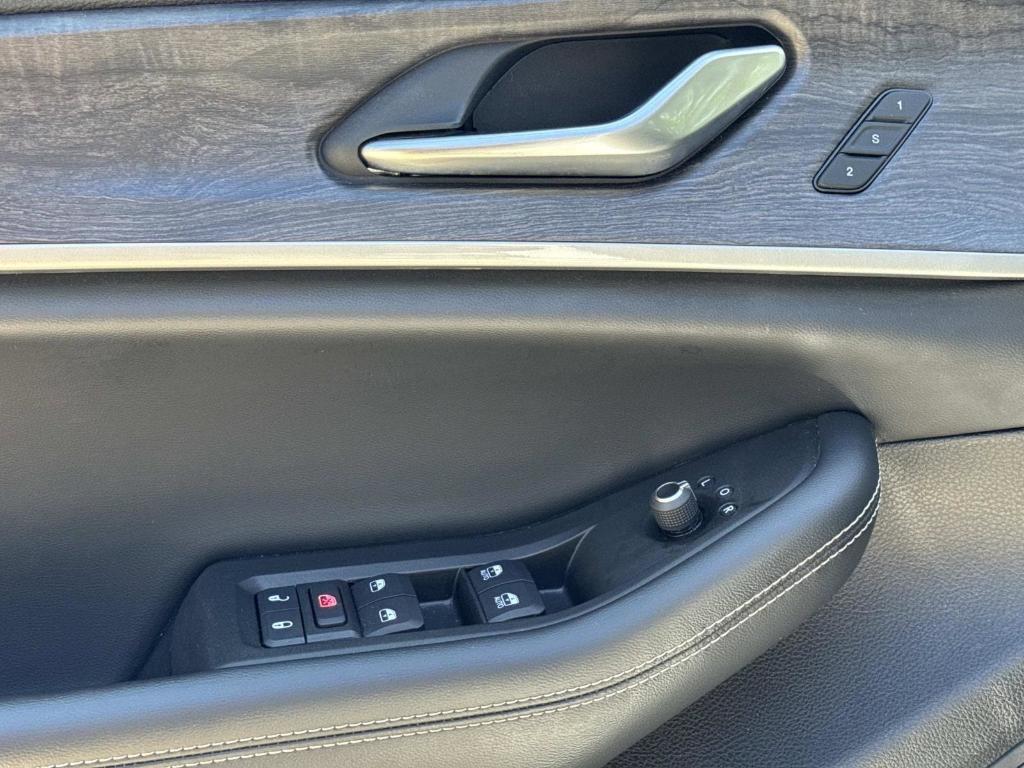 used 2024 Jeep Grand Cherokee L car, priced at $35,369