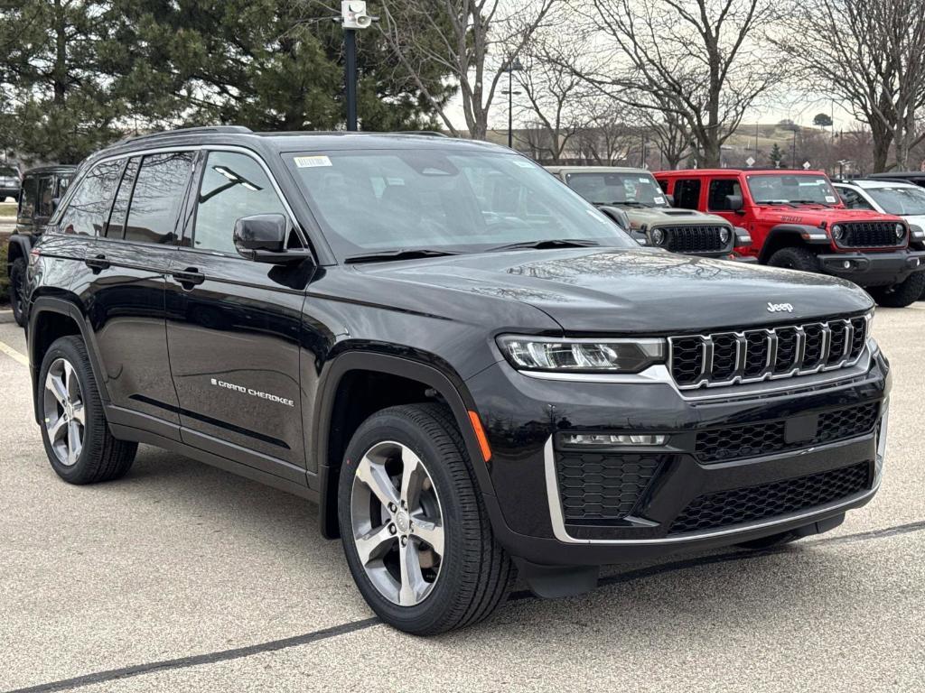 new 2026 Jeep Grand Cherokee car, priced at $48,999