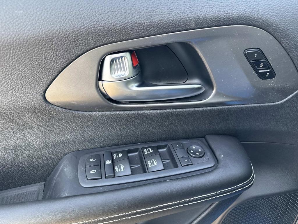 new 2026 Chrysler Pacifica car, priced at $47,304
