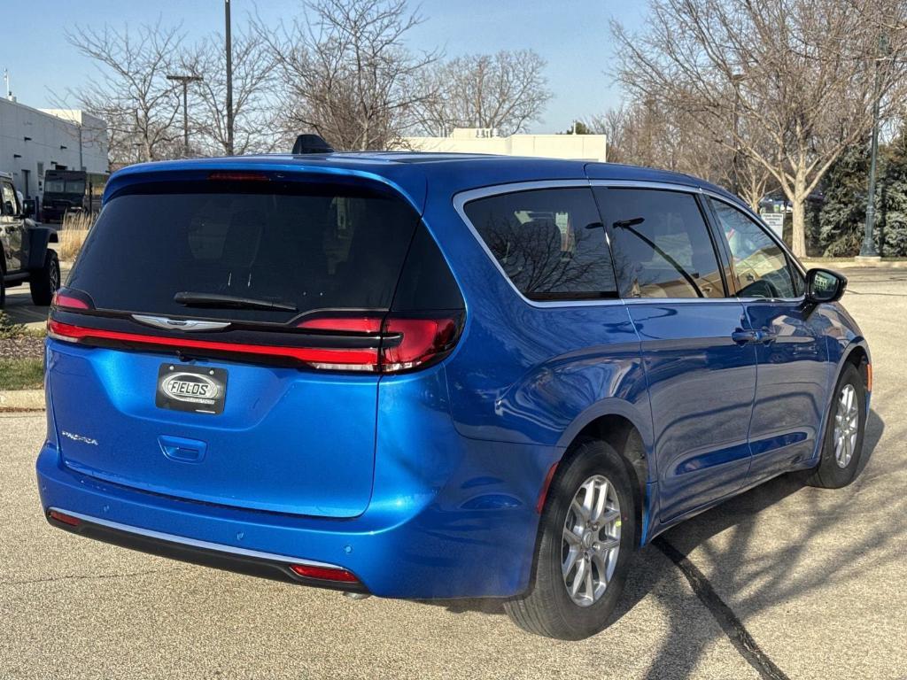 new 2026 Chrysler Pacifica car, priced at $47,304