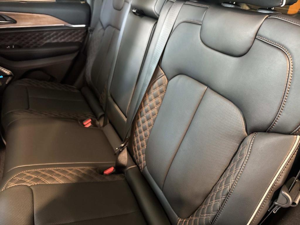 new 2026 Jeep Grand Cherokee car, priced at $62,456